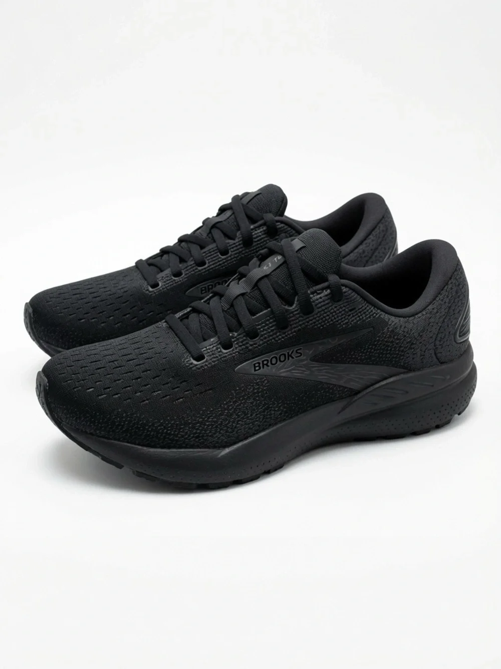 Brooks Women's Black Athletic Running Shoes